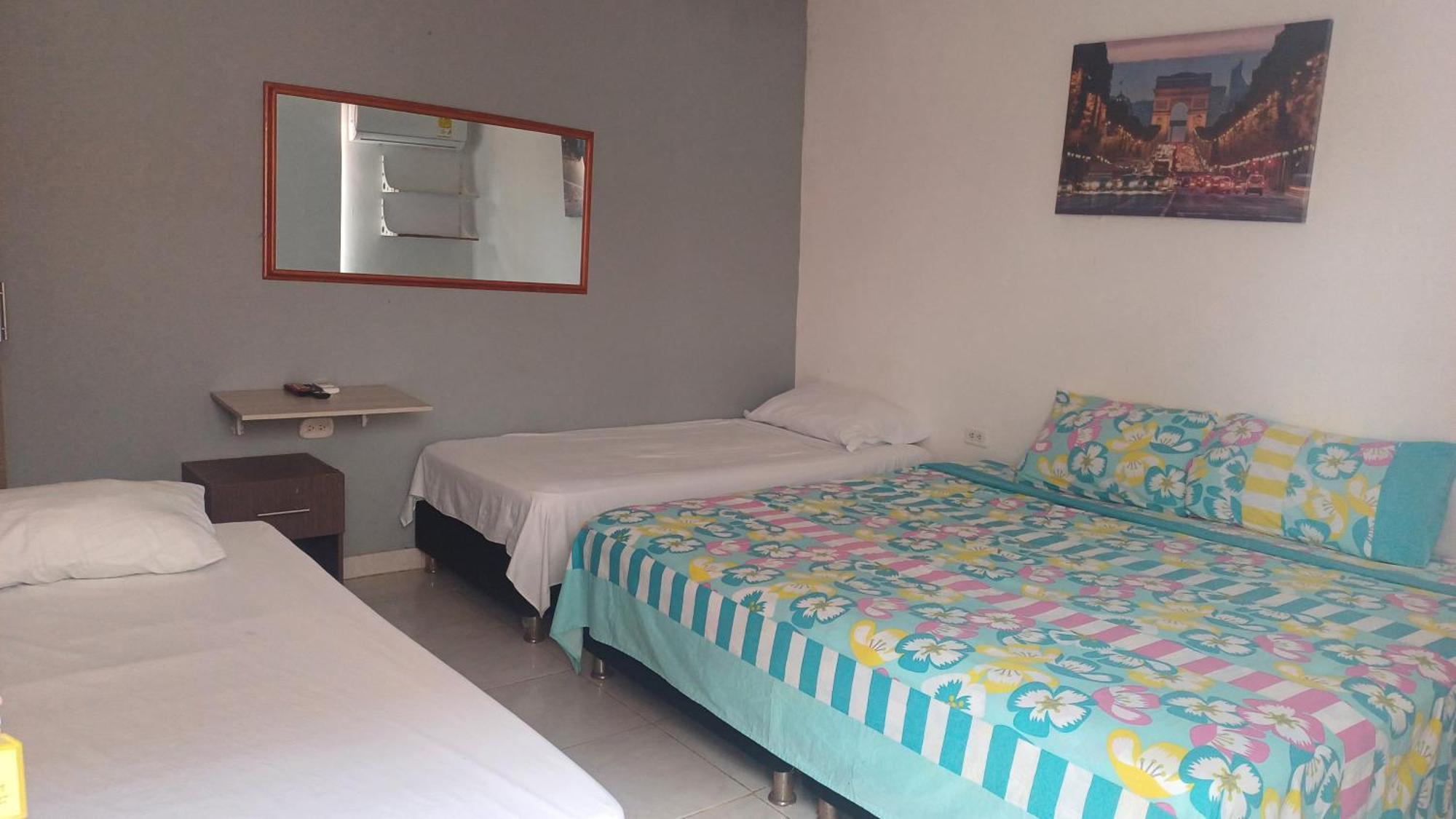 Habitación Cuádruple - vistas al jardín