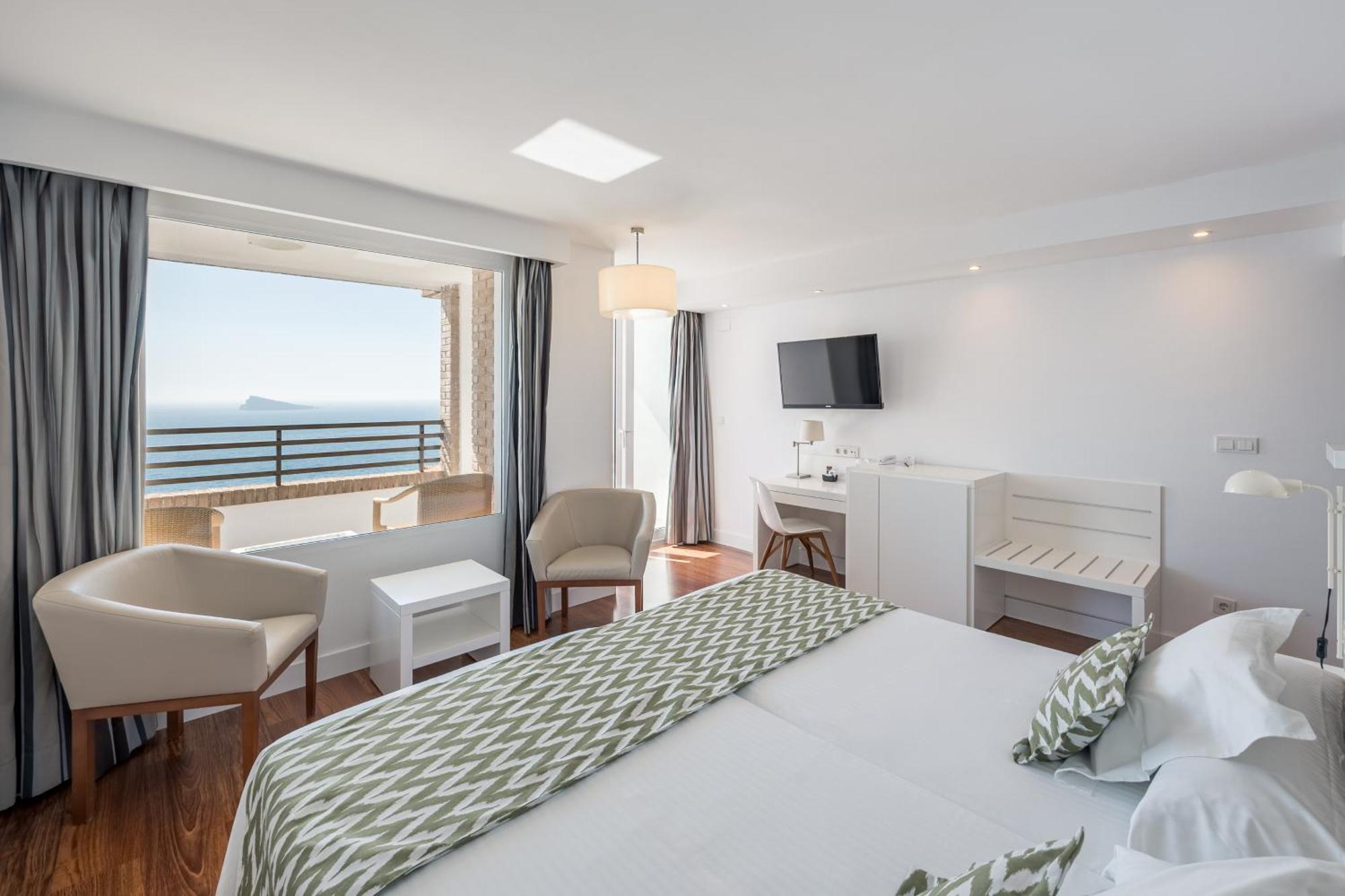 Habitación Doble con vistas al mar y terraza - 2 camas