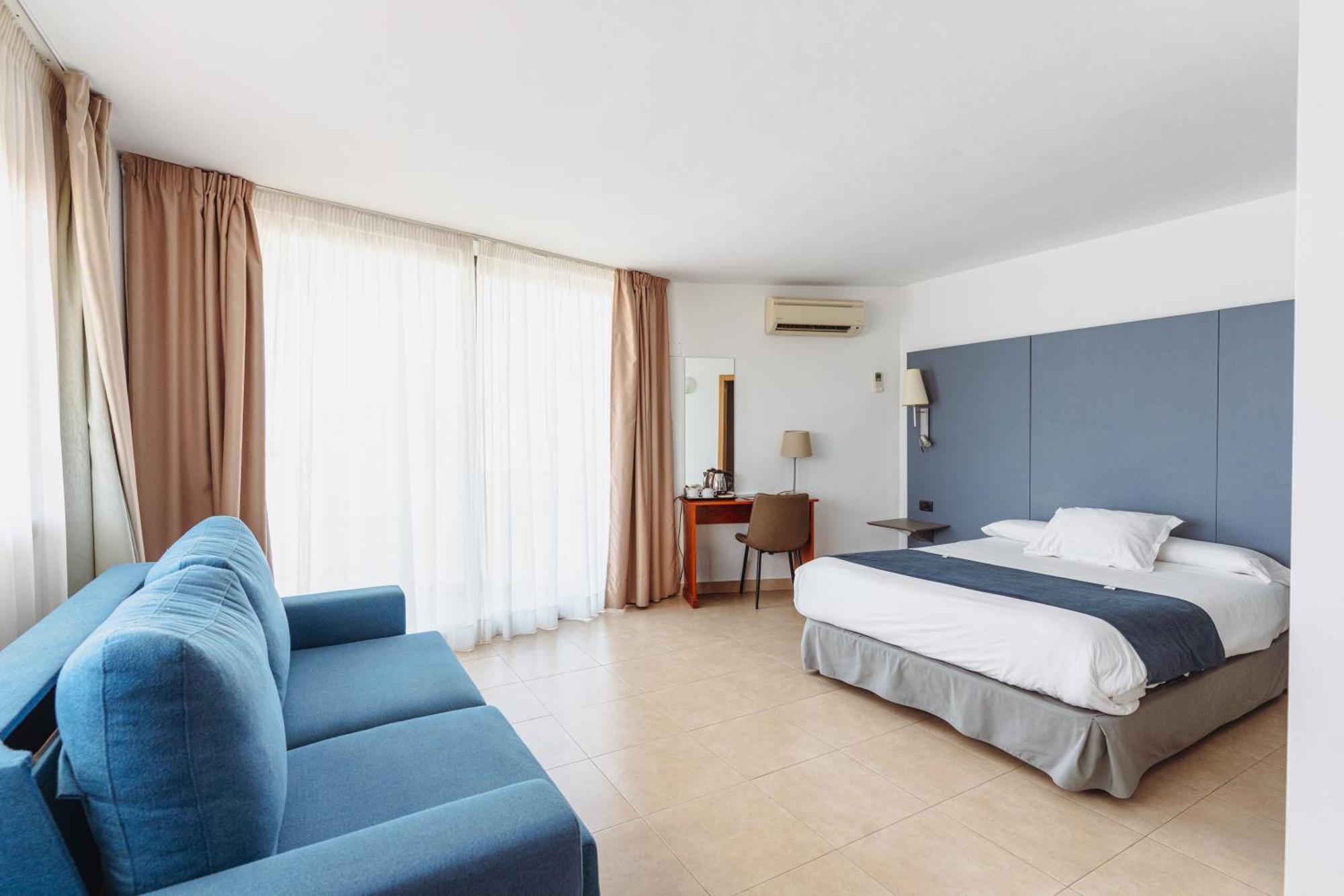 Superior Double or Twin Room,1769838415:JPEG