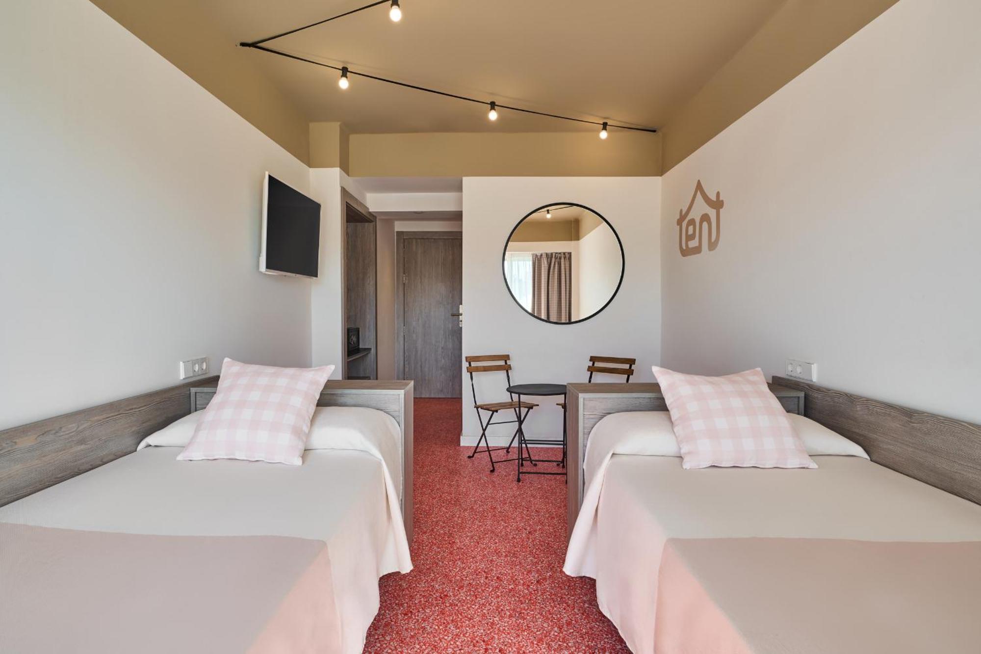 Superior Room (2 Adults + 1 Child) - Unlimited Brunch