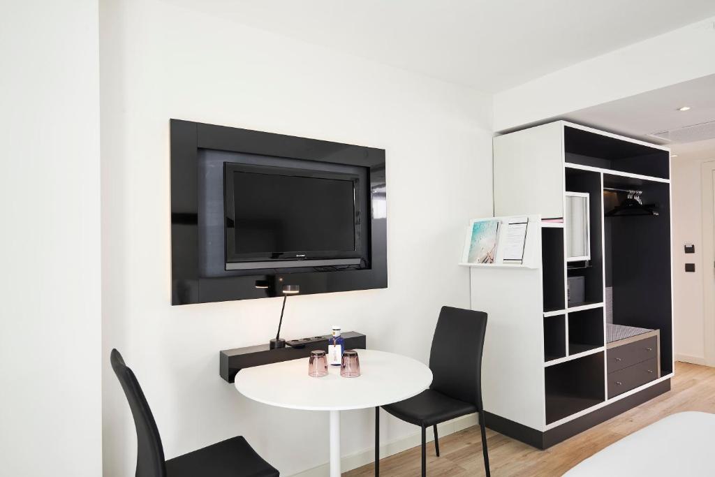 Habitación Innside con balcón