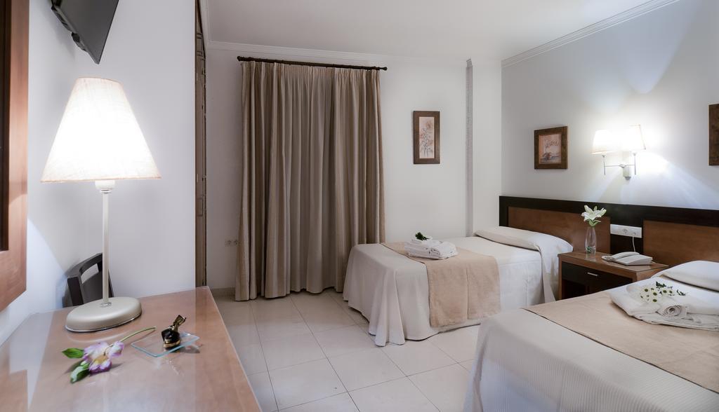 Twin Room,215605571:JPEG