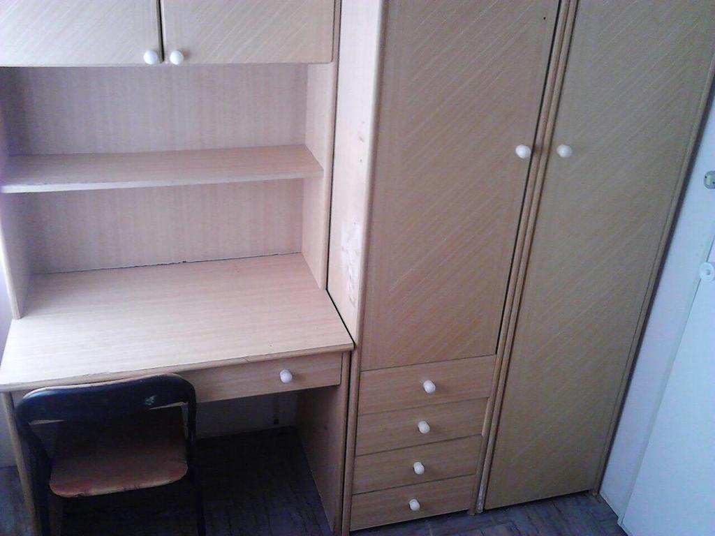 Small Double Room,265760733:JPEG