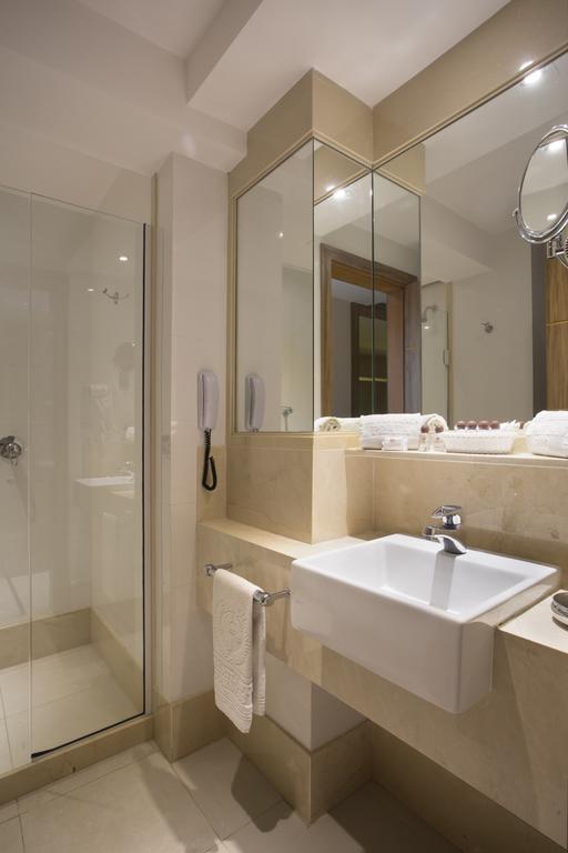 Standard Triple Room,325289272:JPEG