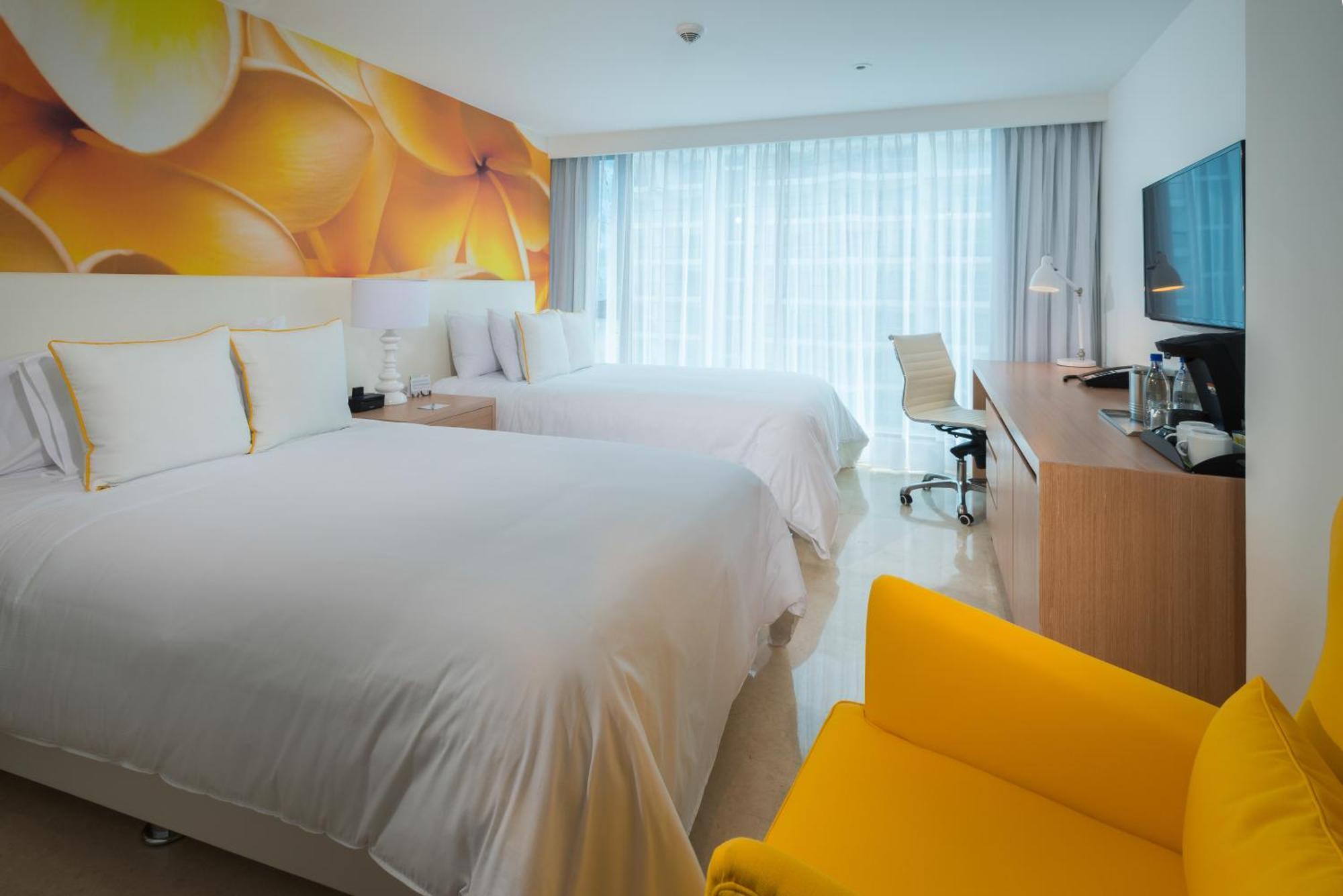 Queen Room with Two Queen Beds,972979384:JPEG