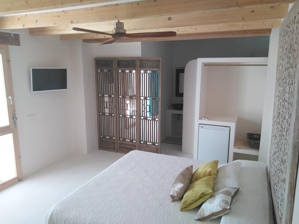 Standard Suite,595782030:JPEG