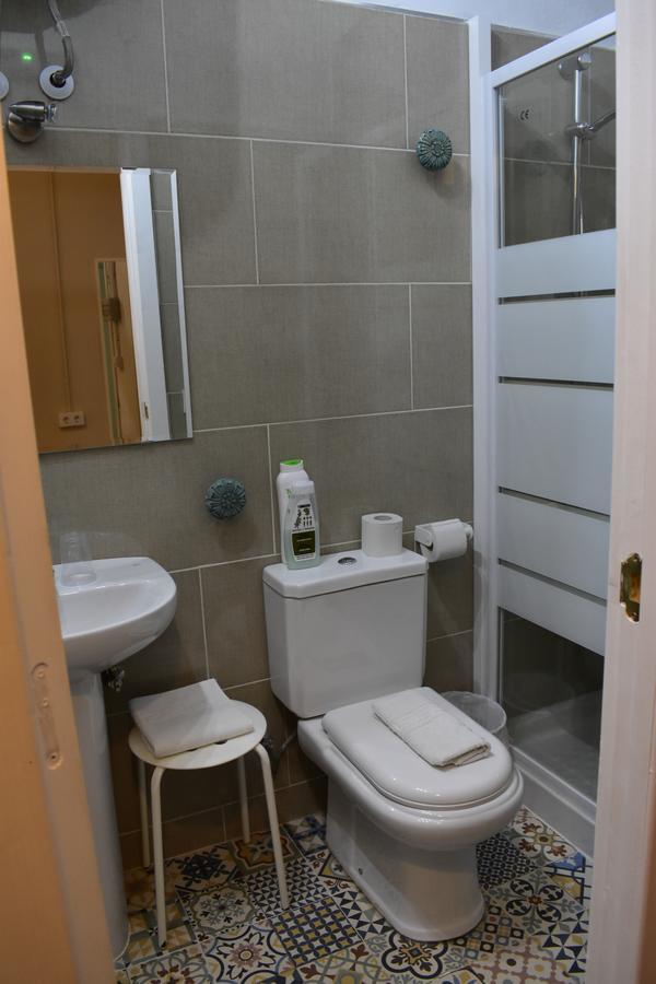 Triple Room Private Bathroom,338894104:JPEG