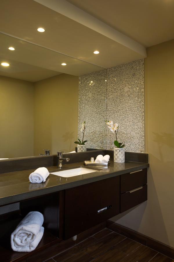 One-Bedroom Suite,632200320:JPEG