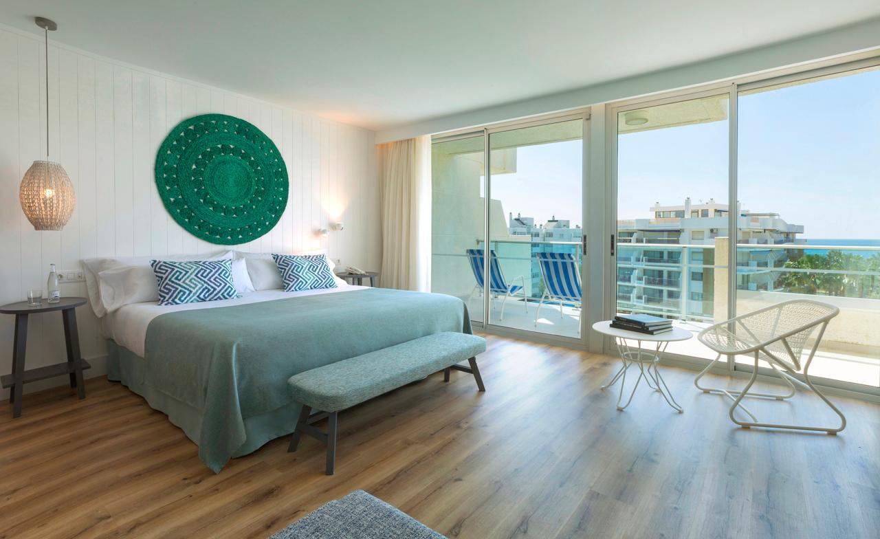 Suite Mediterránea Premium con vistas frontales al mar (3 adultos)