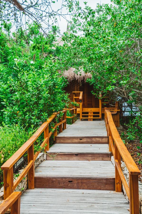 Bungalow with Private Pool,789425349:JPEG