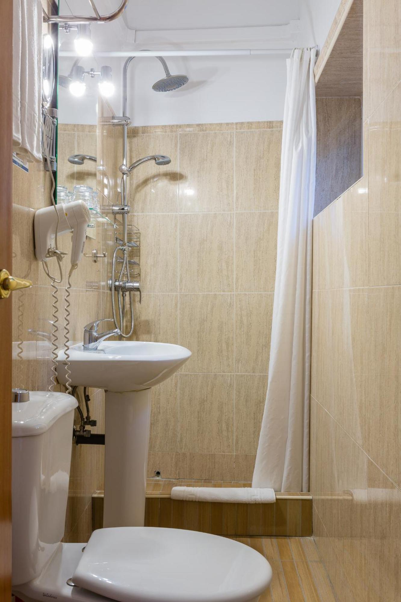 Double or Twin Room with Terrace,684900930:JPEG