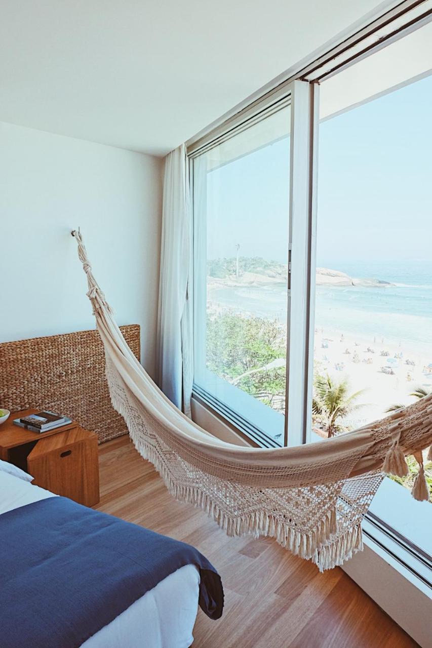 Large room with sea view,753139958:JPEG