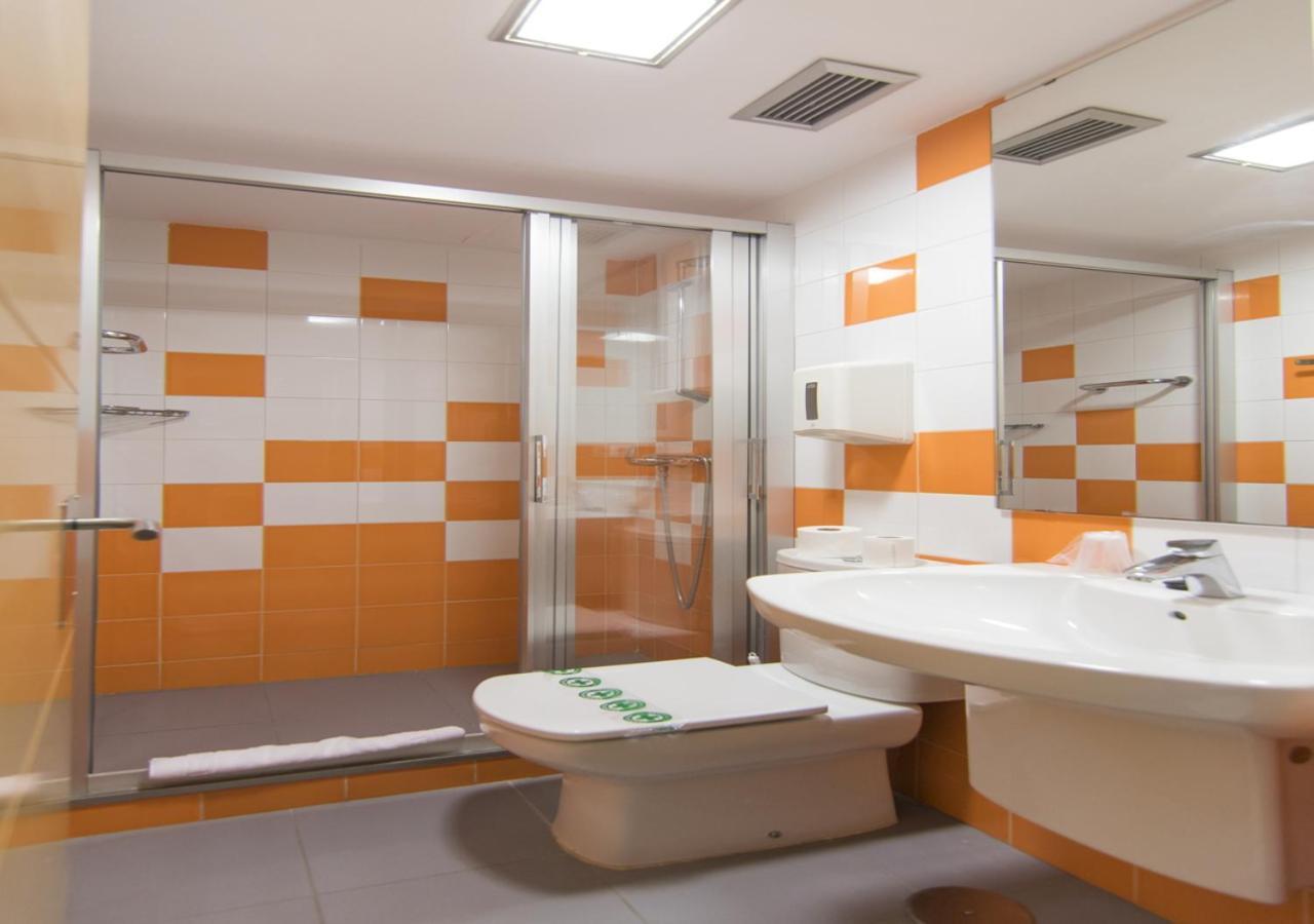 Habitación Cuádruple con baño