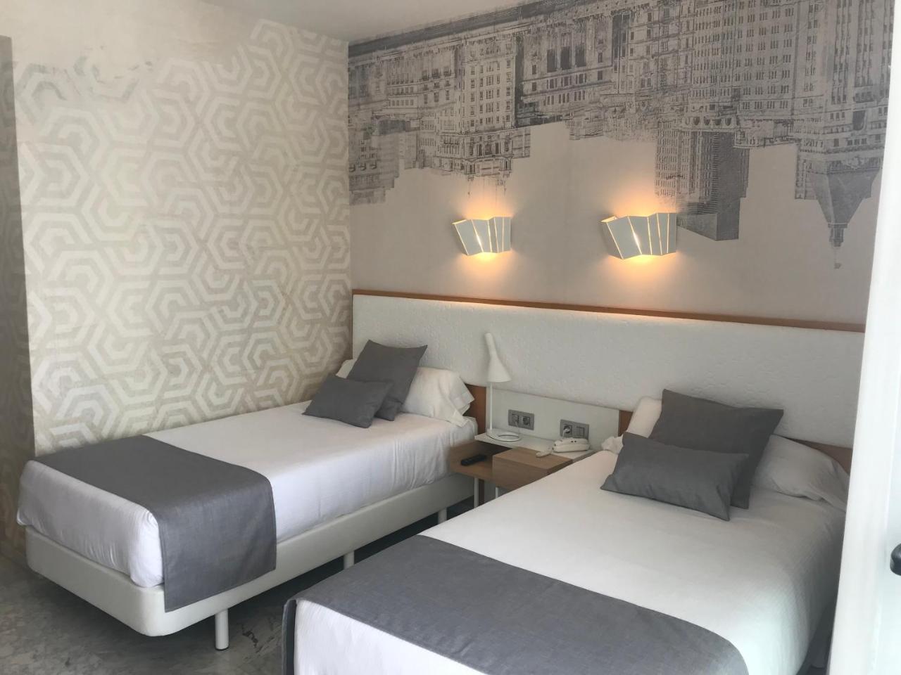 Habitación Doble Premium con terraza (1 adulto + 1 niño)