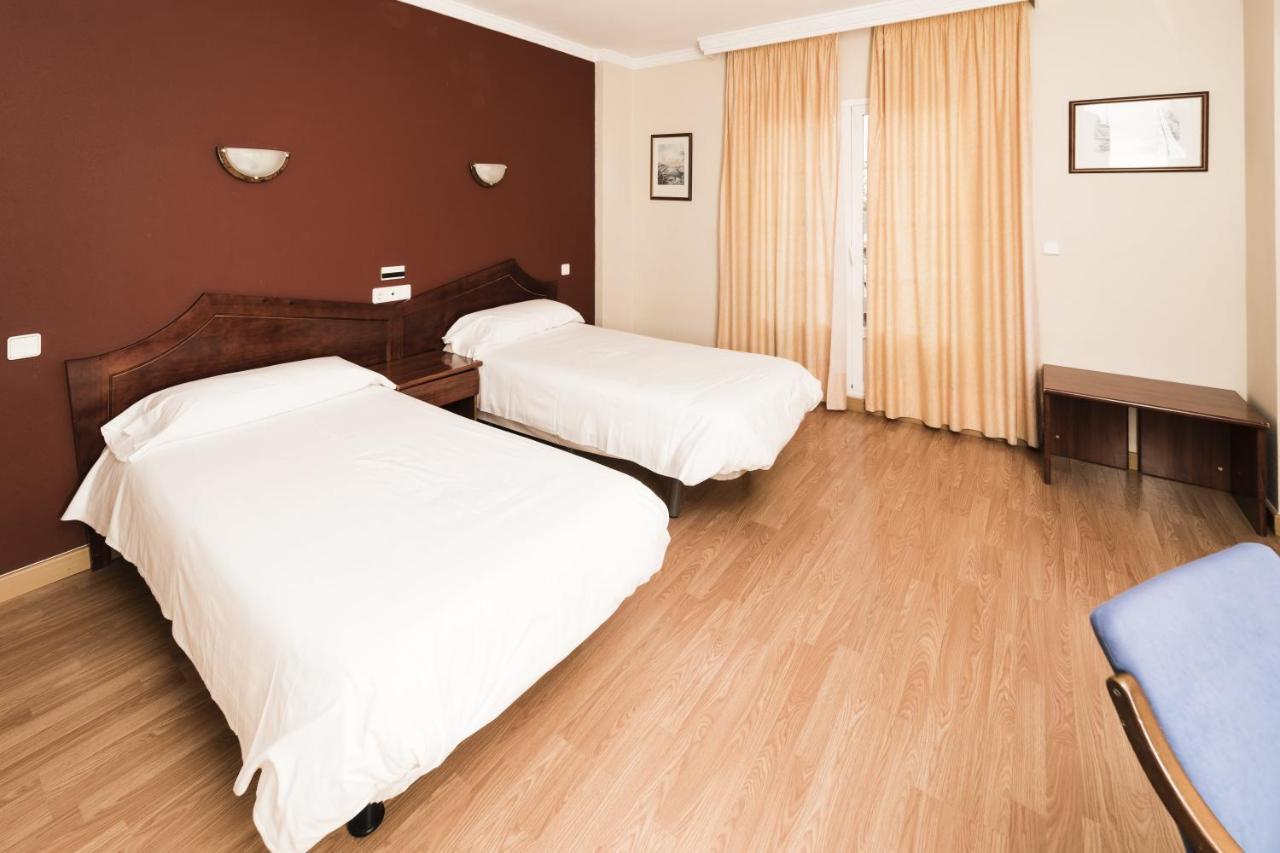 Twin Room,776715337:JPEG