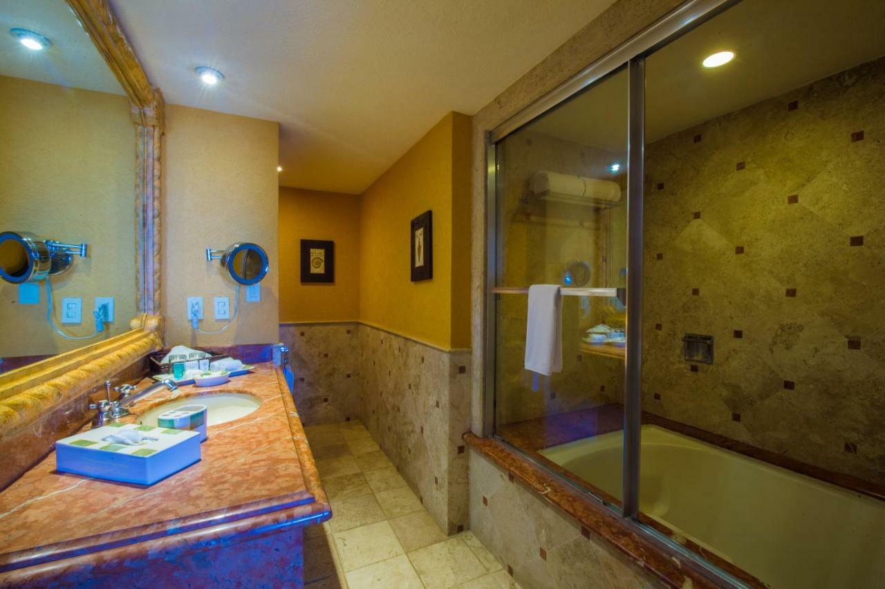 Master Suite,112768500:JPEG