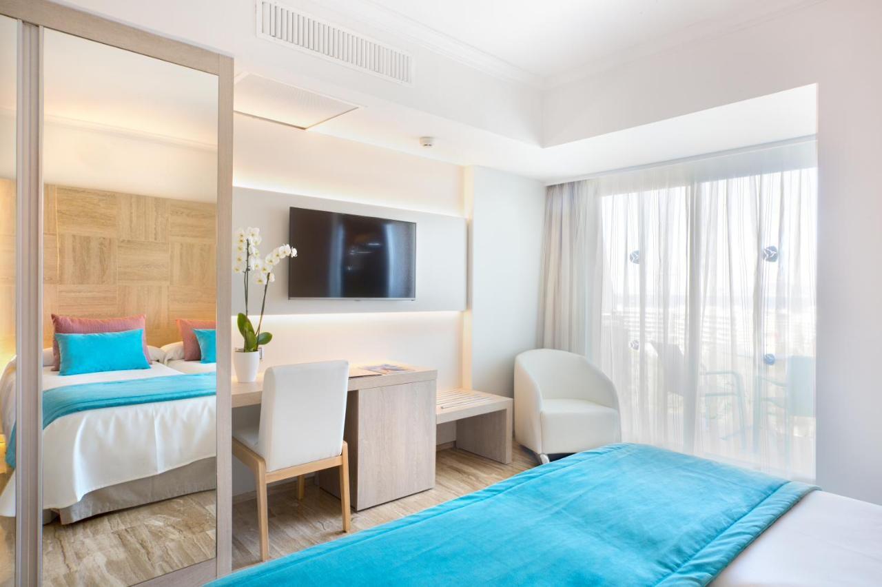 Habitación Doble con vistas parciales al mar (1 adulto)