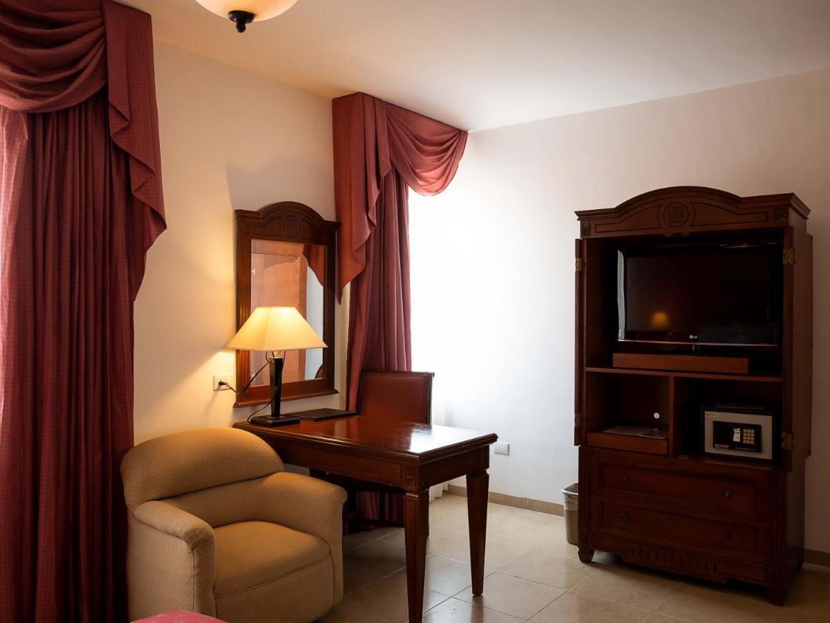 Junior Suite,962079679:JPEG
