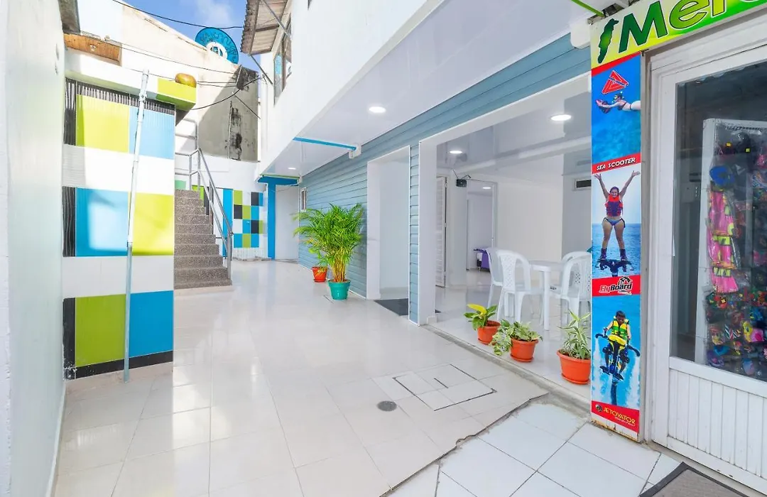 La Isla Inn-1