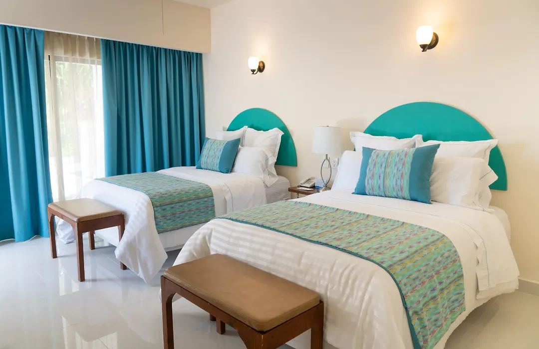 The Westmarine Waterfront Hotel-1