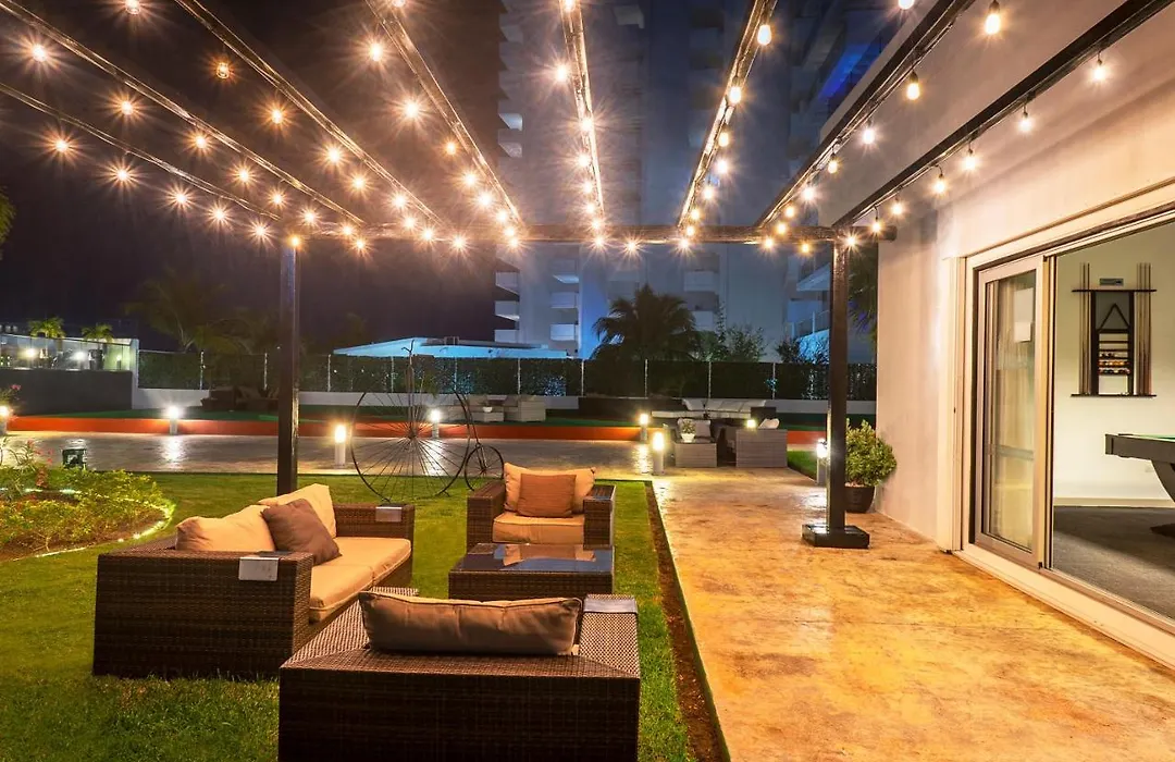 Suites Malecon Cancun-1