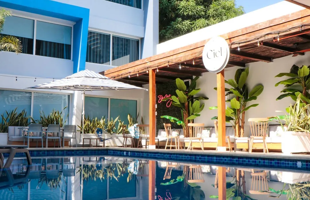 The Blue Hotel-1