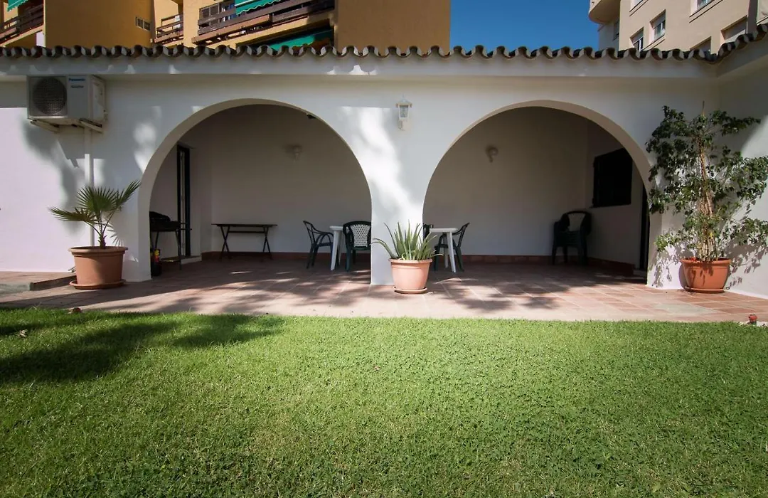Holidays2Fuengirola Villa 6 Bedroom 200 Mts Beach-1