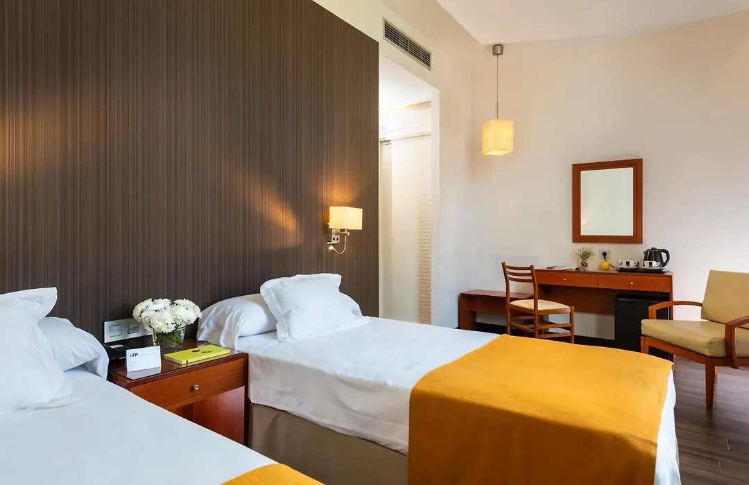 Hotel de Francia y París-1