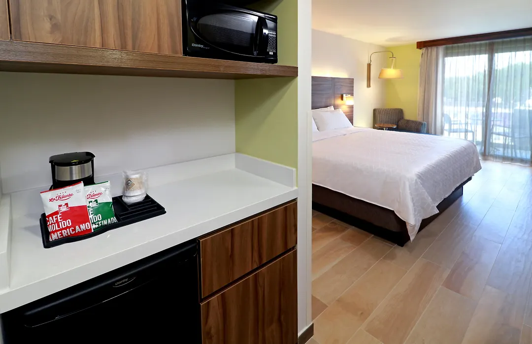 Holiday Inn Express&Suites - Playa del Carmen, an IHG Hotel-1