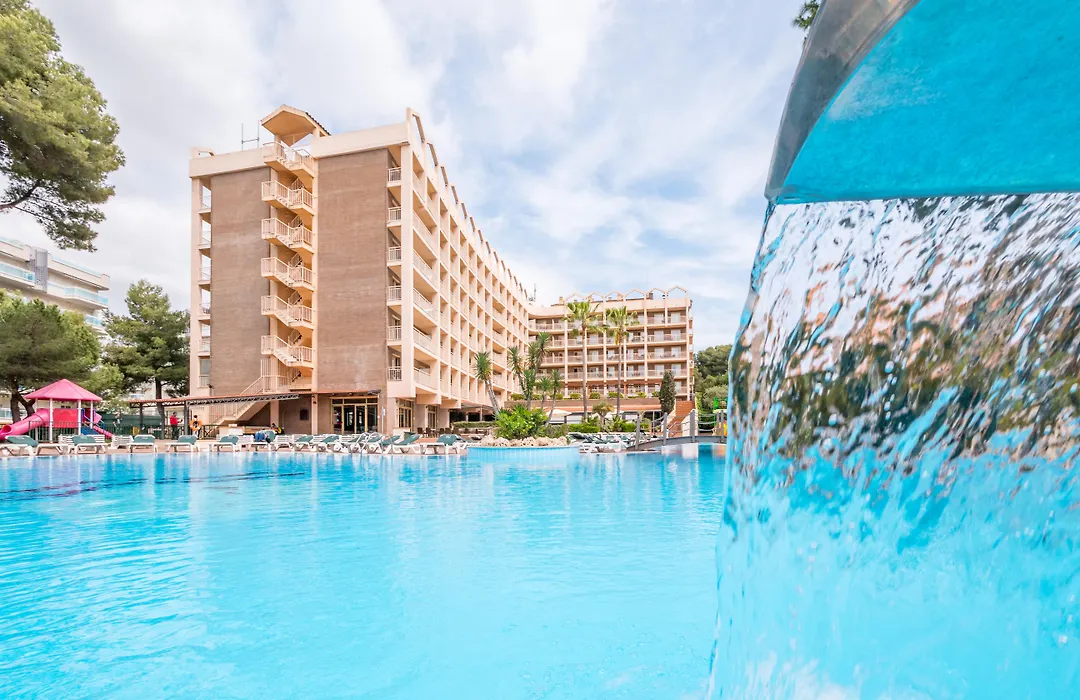 Golden Avenida Family Suites 4*-1