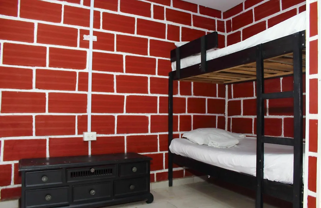 Hostal La Guaca-1