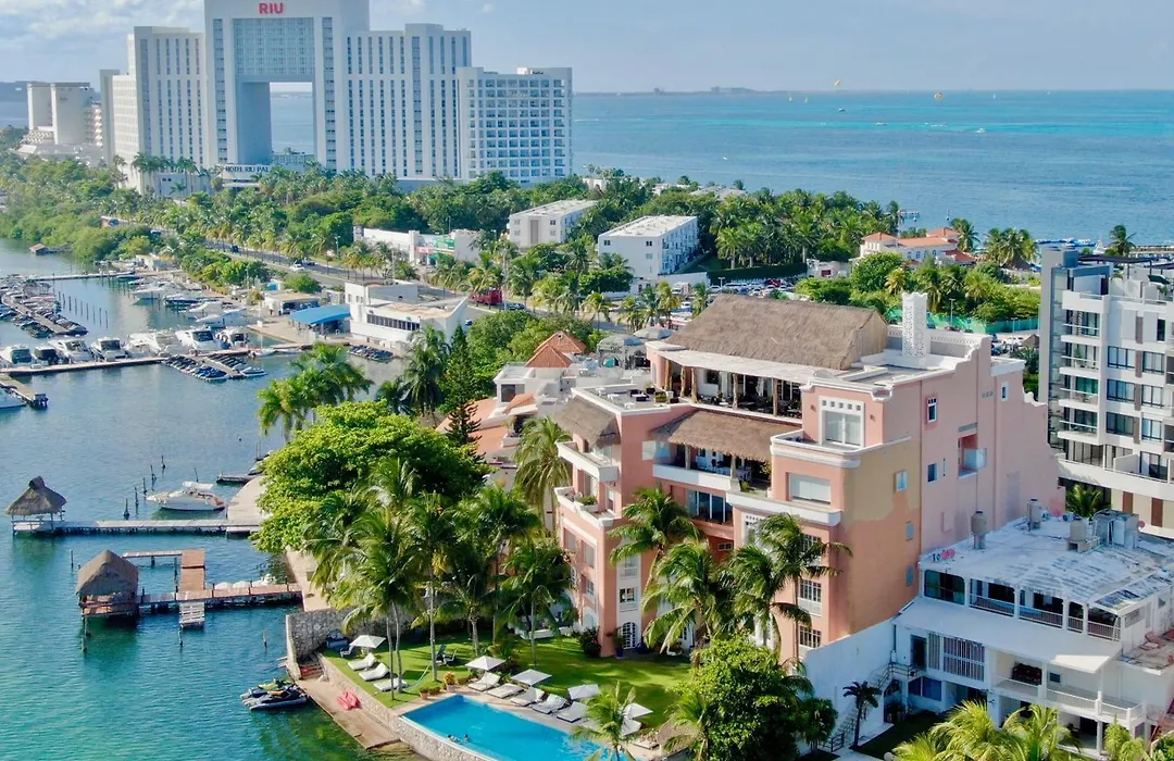 Casa Tortugas Boutique Hotel - CANCUN Luxury Hidden Gem-1
