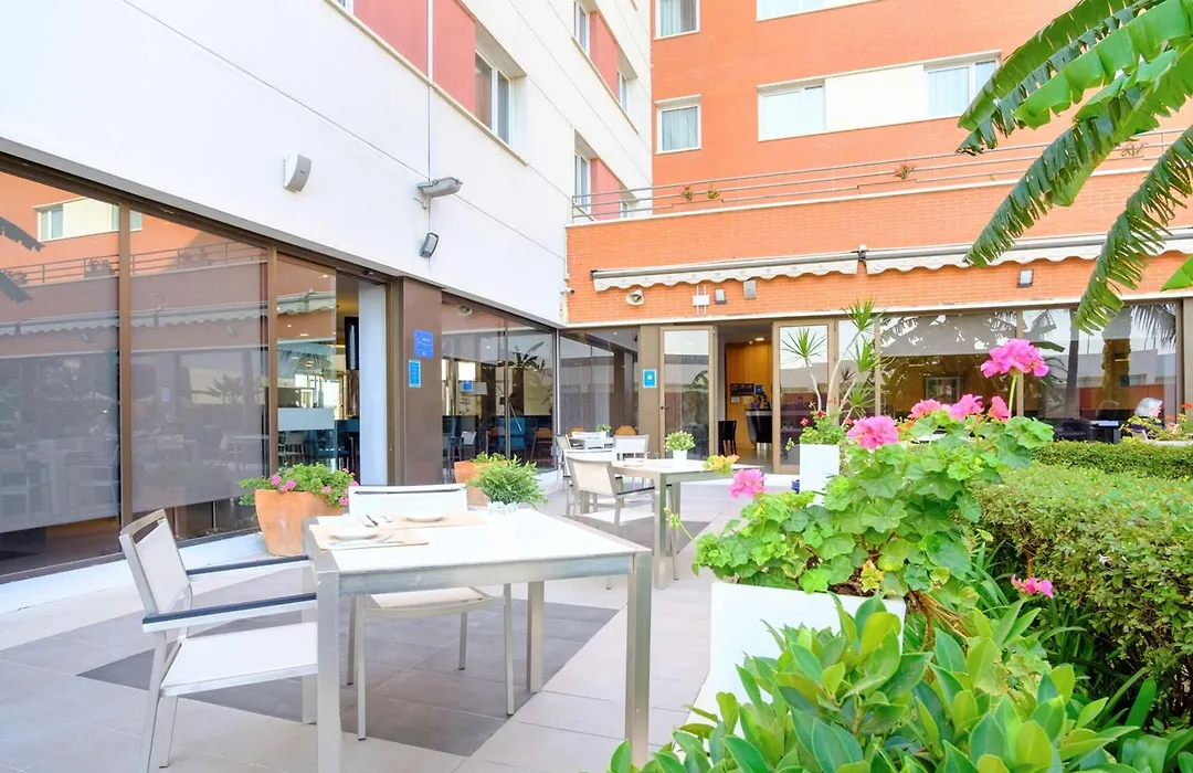 Hilton Garden Inn Málaga-1