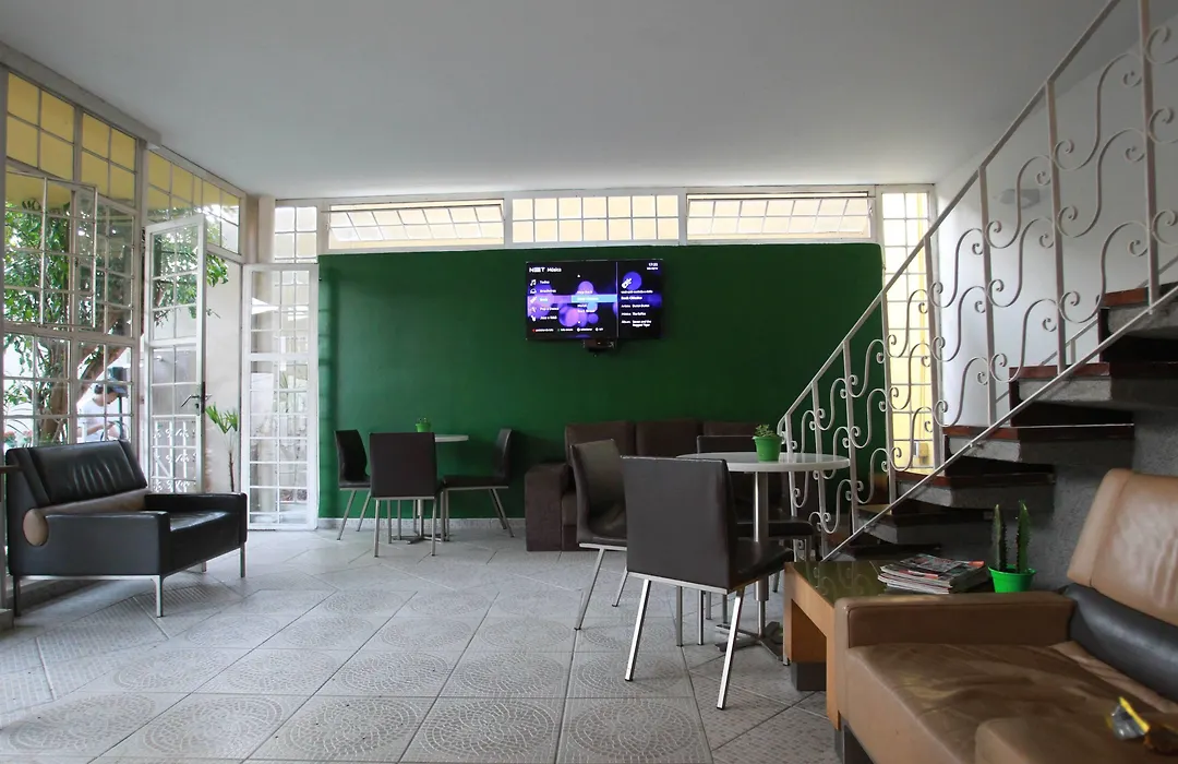 Hangar Rio Hostel-1