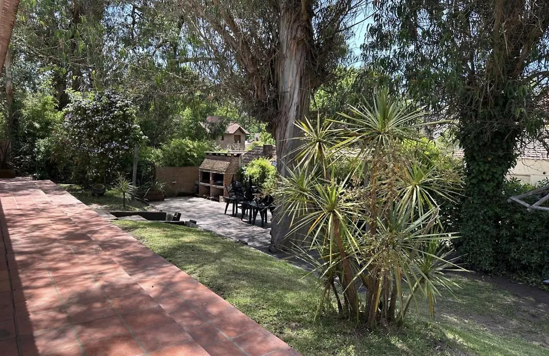 Monserrat Bungalows Con pileta y parrilla-1