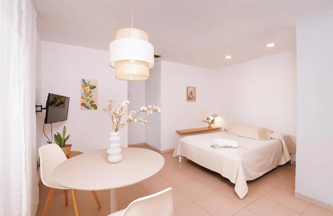 Apartamentos Porta Coeli-1