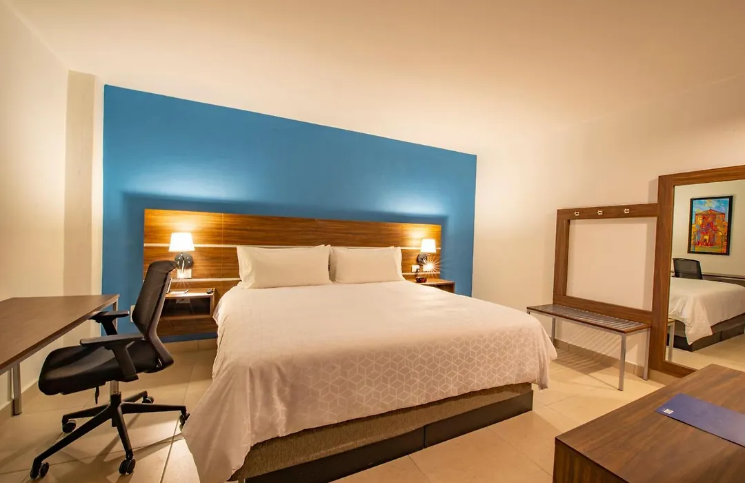 Hotel Merida-1