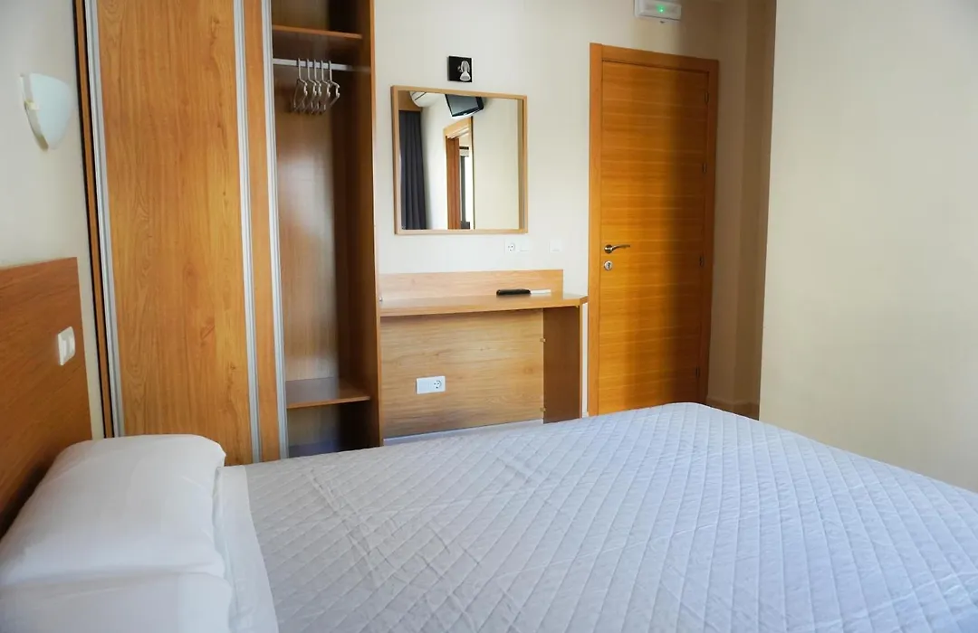 Hostal Costabella-1