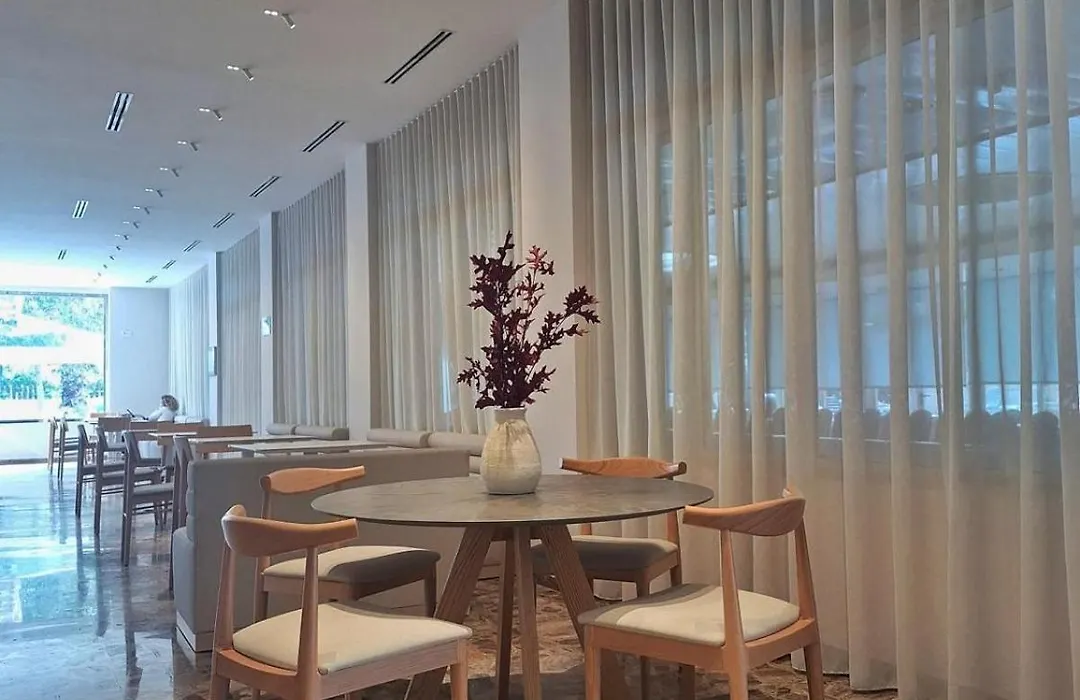 Hotel Castilla Alicante-1