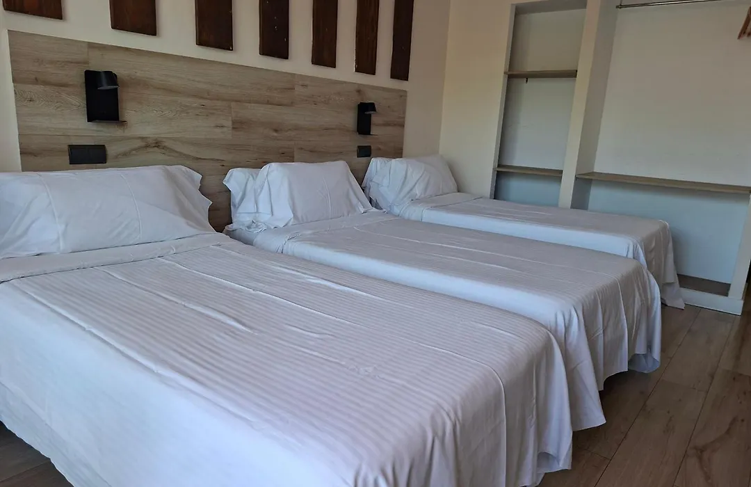 Hotel 153-1
