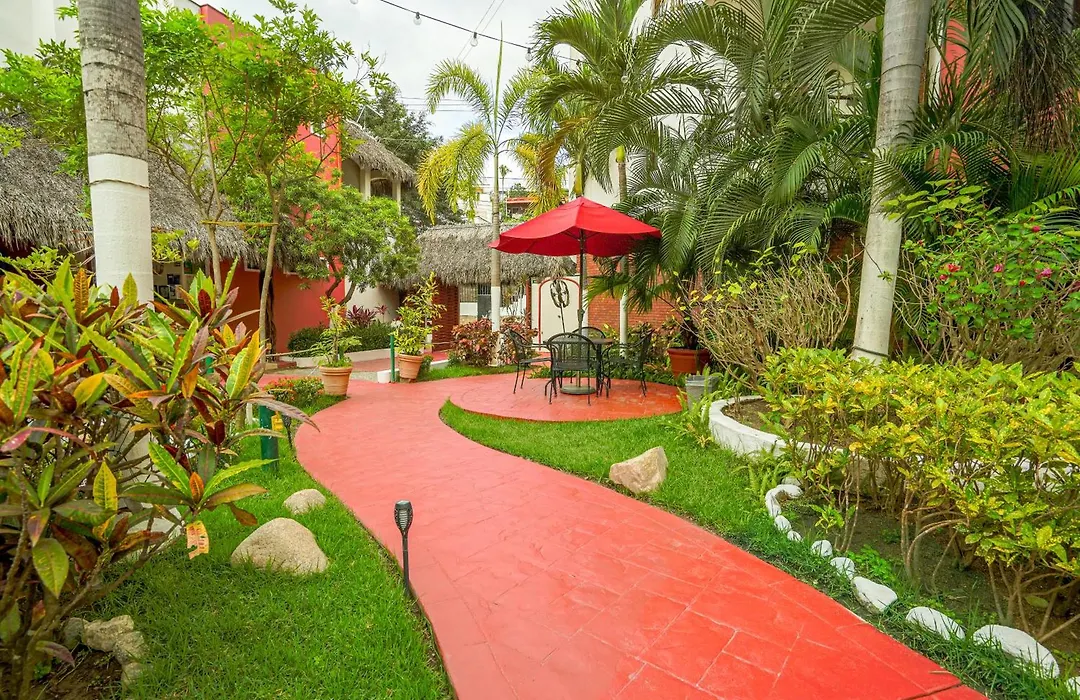 Hotel y Suites Los Encantos-1