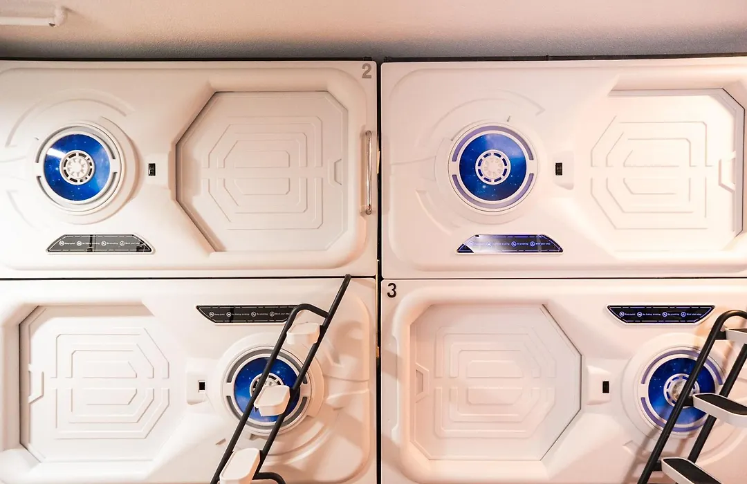 Just Hostel Capsules Alicante - Free Towels & Luggage Storage - Near Railway-1