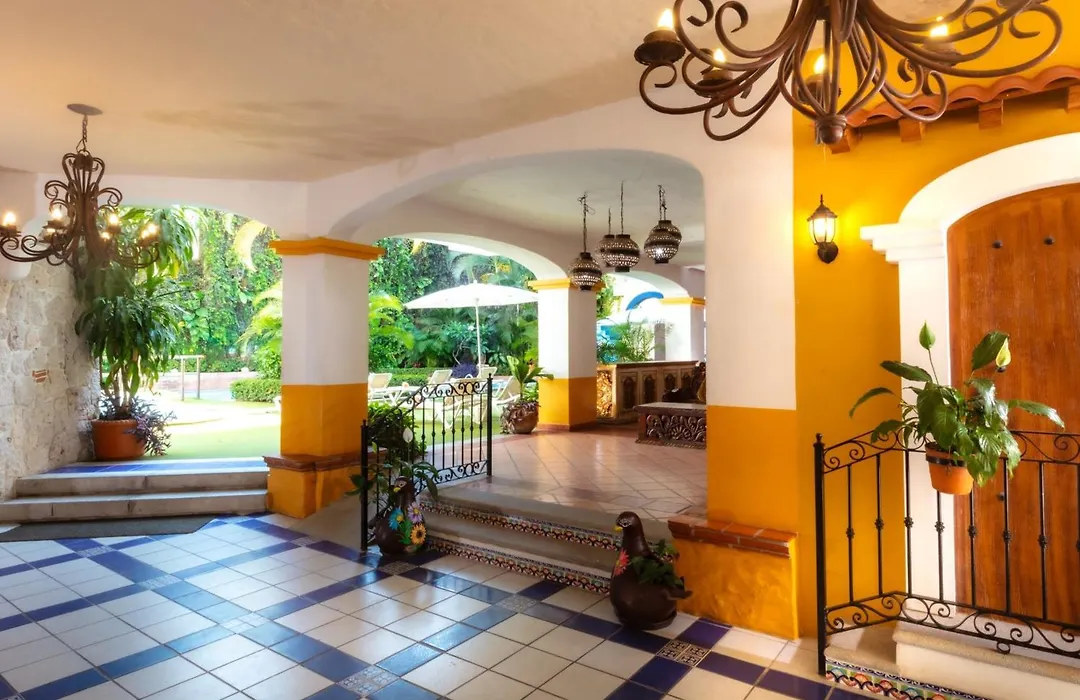 Los Arcos Suites-1