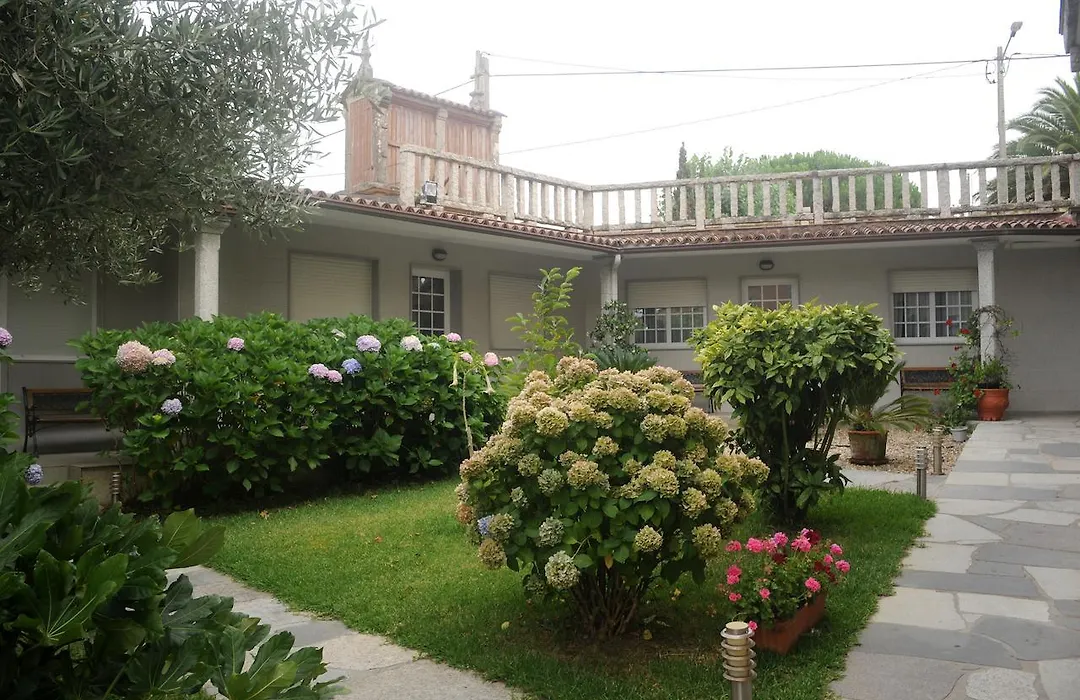 Hotel Vilacobiña-1