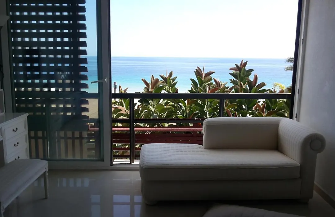 Sea Dreams House-1