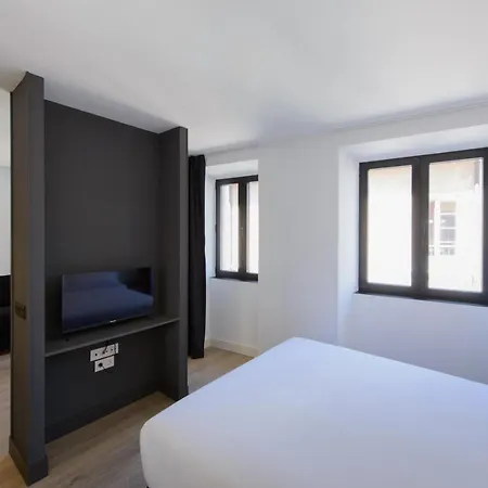 Santa Catalina Suites Gijón-3