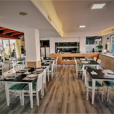 Hotel Raxa-2