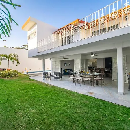 Casa Nicolasa Alberca y Asador Privados.-2