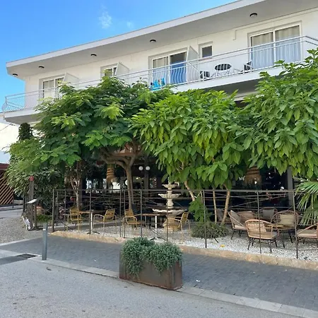 L'Illa Hotel-3