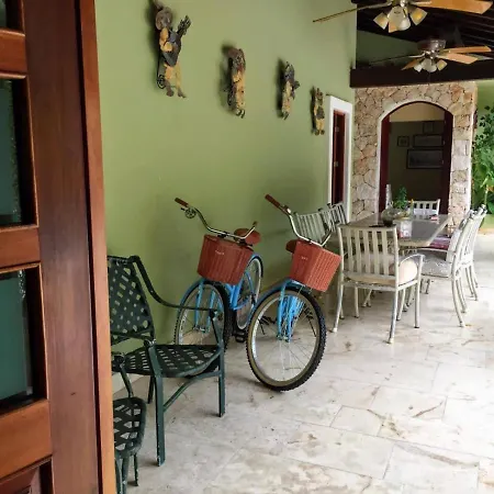 Casa Beard, Spacious Guest House With High Speed Wifi & Pool.-2